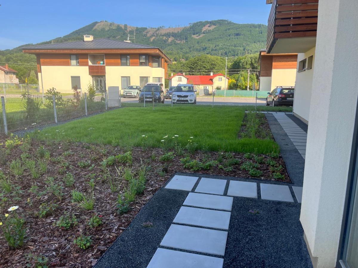 Za Kostelem Apartment Celadna